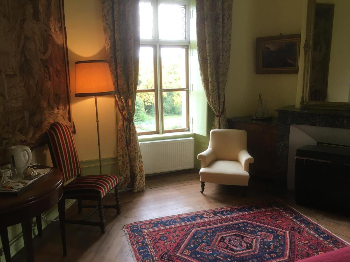 Chateau De Villers-Chatel Luaran gambar