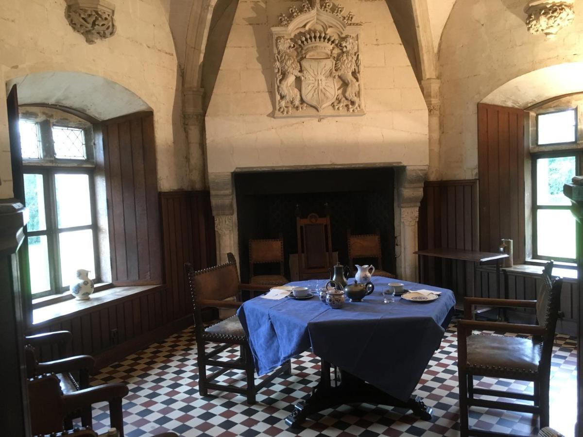 Chateau De Villers-Chatel Luaran gambar